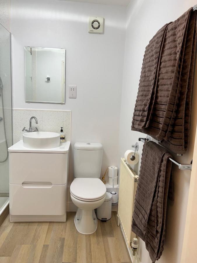 Glastonbury High Street Sanctuary- 2 Bd, Sleeps 4 Eksteriør billede