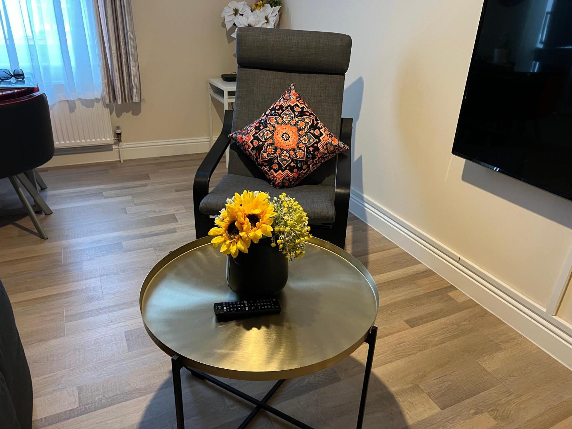 Glastonbury High Street Sanctuary- 2 Bd, Sleeps 4 Eksteriør billede
